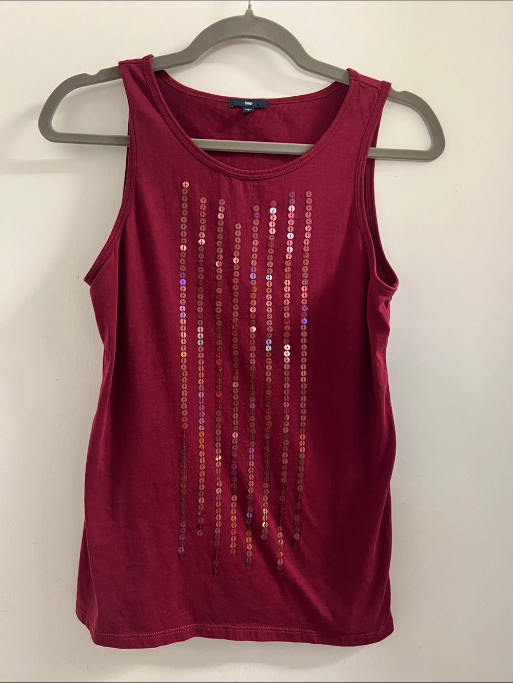 Gap Women's Burgundy Sequin-Embellished Tank Top